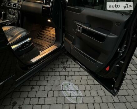 Черный Ленд Ровер Рендж Ровер, объемом двигателя 4.2 л и пробегом 190 тыс. км за 12000 $, фото 41 на Automoto.ua