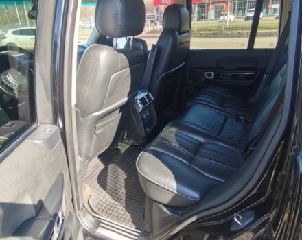 Чорний Ленд Ровер Рендж Ровер, об'ємом двигуна 3.6 л та пробігом 200 тис. км за 10600 $, фото 5 на Automoto.ua