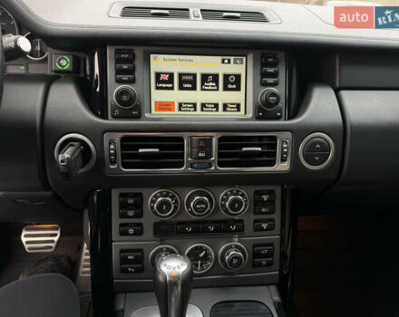 Чорний Ленд Ровер Рендж Ровер, об'ємом двигуна 4.2 л та пробігом 236 тис. км за 12999 $, фото 30 на Automoto.ua