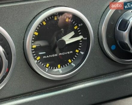 Чорний Ленд Ровер Рендж Ровер, об'ємом двигуна 4.2 л та пробігом 284 тис. км за 11900 $, фото 26 на Automoto.ua