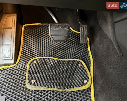 Чорний Ленд Ровер Рендж Ровер, об'ємом двигуна 4.2 л та пробігом 210 тис. км за 9900 $, фото 20 на Automoto.ua