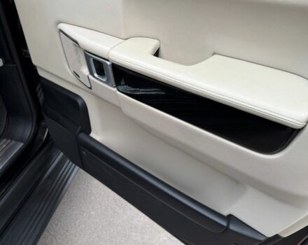 Черный Ленд Ровер Рендж Ровер, объемом двигателя 4.2 л и пробегом 178 тыс. км за 13000 $, фото 8 на Automoto.ua