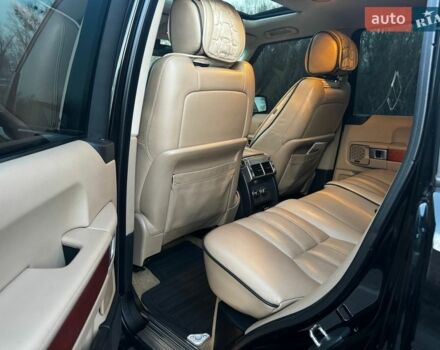 Чорний Ленд Ровер Рендж Ровер, об'ємом двигуна 4.39 л та пробігом 220 тис. км за 12300 $, фото 15 на Automoto.ua