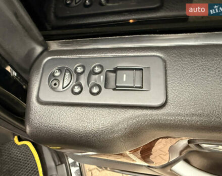 Чорний Ленд Ровер Рендж Ровер, об'ємом двигуна 4.2 л та пробігом 210 тис. км за 9900 $, фото 33 на Automoto.ua