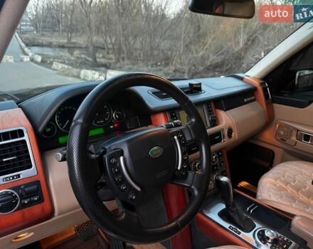 Чорний Ленд Ровер Рендж Ровер, об'ємом двигуна 4.39 л та пробігом 220 тис. км за 12300 $, фото 13 на Automoto.ua