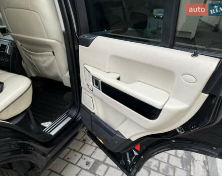 Чорний Ленд Ровер Рендж Ровер, об'ємом двигуна 4.2 л та пробігом 266 тис. км за 8350 $, фото 90 на Automoto.ua