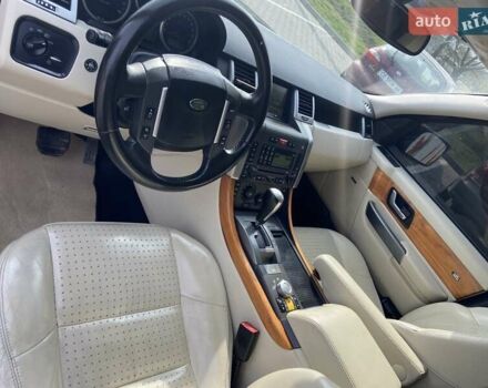 Черный Ленд Ровер Рендж Ровер, объемом двигателя 4.2 л и пробегом 265 тыс. км за 9500 $, фото 11 на Automoto.ua