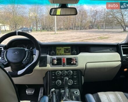 Чорний Ленд Ровер Рендж Ровер, об'ємом двигуна 4.2 л та пробігом 350 тис. км за 11500 $, фото 5 на Automoto.ua