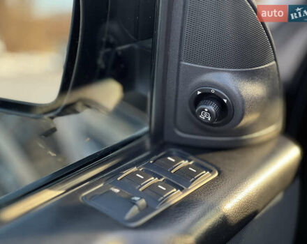 Чорний Ленд Ровер Рендж Ровер, об'ємом двигуна 3.6 л та пробігом 224 тис. км за 17999 $, фото 11 на Automoto.ua
