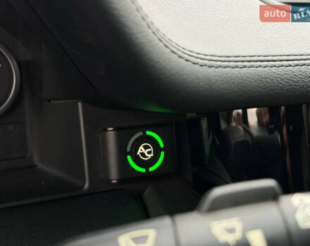 Чорний Ленд Ровер Рендж Ровер, об'ємом двигуна 4.2 л та пробігом 230 тис. км за 12200 $, фото 22 на Automoto.ua