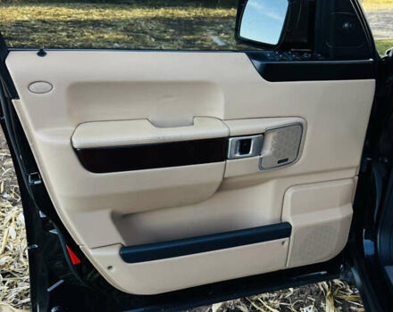 Чорний Ленд Ровер Рендж Ровер, об'ємом двигуна 4.2 л та пробігом 236 тис. км за 13000 $, фото 25 на Automoto.ua