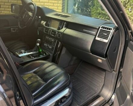 Черный Ленд Ровер Рендж Ровер, объемом двигателя 4.2 л и пробегом 230 тыс. км за 12000 $, фото 8 на Automoto.ua