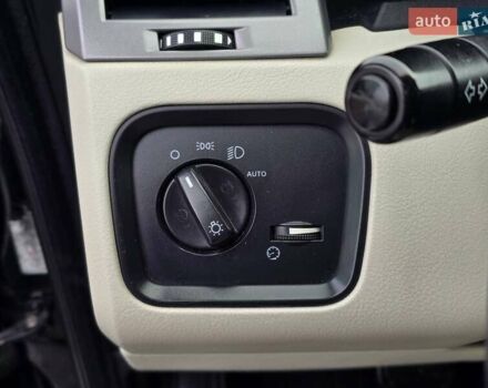 Черный Ленд Ровер Рендж Ровер, объемом двигателя 4.2 л и пробегом 240 тыс. км за 7999 $, фото 39 на Automoto.ua