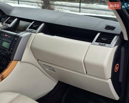 Черный Ленд Ровер Рендж Ровер, объемом двигателя 4.2 л и пробегом 240 тыс. км за 7999 $, фото 47 на Automoto.ua