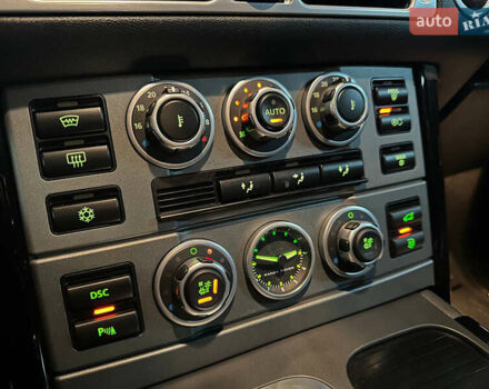 Чорний Ленд Ровер Рендж Ровер, об'ємом двигуна 4.2 л та пробігом 150 тис. км за 13700 $, фото 44 на Automoto.ua