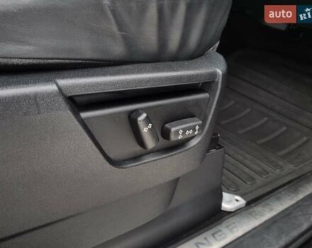 Черный Ленд Ровер Рендж Ровер, объемом двигателя 4.2 л и пробегом 145 тыс. км за 11999 $, фото 59 на Automoto.ua