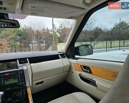 Черный Ленд Ровер Рендж Ровер, объемом двигателя 4.2 л и пробегом 240 тыс. км за 7999 $, фото 50 на Automoto.ua