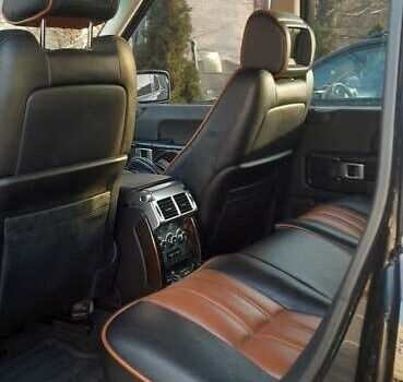 Черный Ленд Ровер Рендж Ровер, объемом двигателя 4.2 л и пробегом 230 тыс. км за 12000 $, фото 8 на Automoto.ua