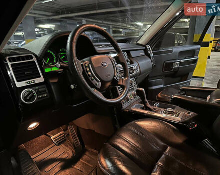 Чорний Ленд Ровер Рендж Ровер, об'ємом двигуна 4.2 л та пробігом 150 тис. км за 13700 $, фото 13 на Automoto.ua