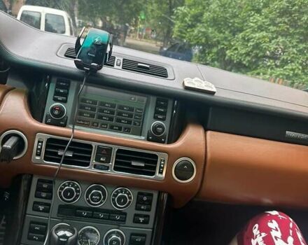 Черный Ленд Ровер Рендж Ровер, объемом двигателя 4.2 л и пробегом 210 тыс. км за 11500 $, фото 9 на Automoto.ua