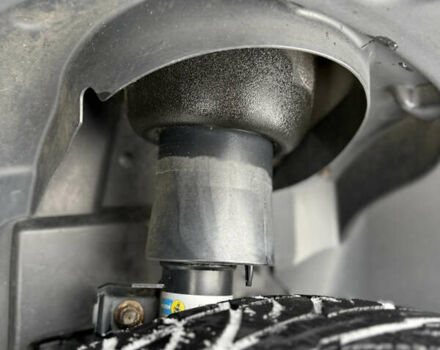 Чорний Ленд Ровер Рендж Ровер, об'ємом двигуна 3.6 л та пробігом 251 тис. км за 14000 $, фото 27 на Automoto.ua