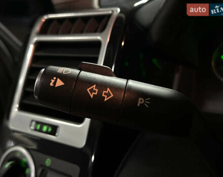 Чорний Ленд Ровер Рендж Ровер, об'ємом двигуна 4.2 л та пробігом 150 тис. км за 13700 $, фото 58 на Automoto.ua