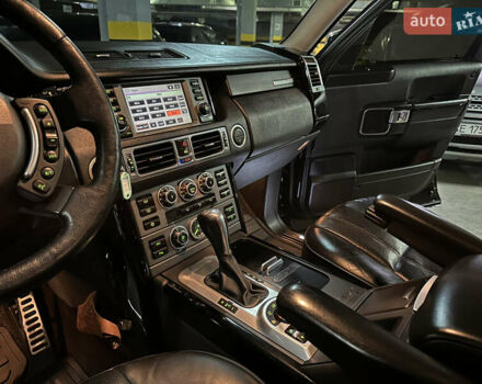 Черный Ленд Ровер Рендж Ровер, объемом двигателя 4.2 л и пробегом 245 тыс. км за 18500 $, фото 15 на Automoto.ua
