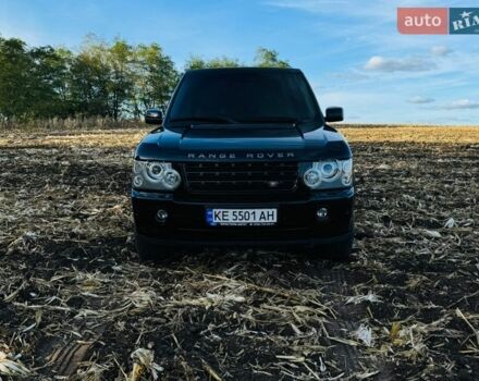 Черный Ленд Ровер Рендж Ровер, объемом двигателя 4.2 л и пробегом 243 тыс. км за 12000 $, фото 10 на Automoto.ua