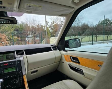 Черный Ленд Ровер Рендж Ровер, объемом двигателя 4.2 л и пробегом 240 тыс. км за 7999 $, фото 22 на Automoto.ua