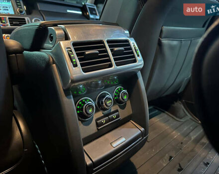 Чорний Ленд Ровер Рендж Ровер, об'ємом двигуна 4.2 л та пробігом 150 тис. км за 13700 $, фото 24 на Automoto.ua