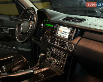 Чорний Ленд Ровер Рендж Ровер, об'ємом двигуна 4.2 л та пробігом 150 тис. км за 13700 $, фото 30 на Automoto.ua