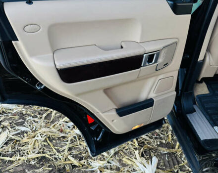 Чорний Ленд Ровер Рендж Ровер, об'ємом двигуна 4.2 л та пробігом 236 тис. км за 13000 $, фото 31 на Automoto.ua