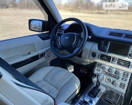 Черный Ленд Ровер Рендж Ровер, объемом двигателя 4.2 л и пробегом 400 тыс. км за 11000 $, фото 15 на Automoto.ua