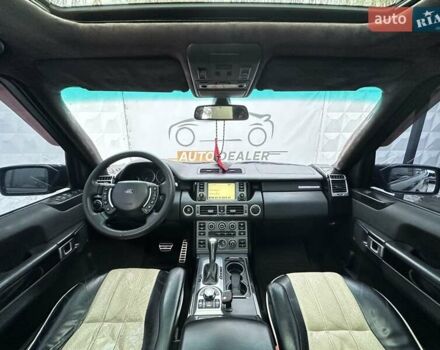 Чорний Ленд Ровер Рендж Ровер, об'ємом двигуна 4.2 л та пробігом 239 тис. км за 11900 $, фото 17 на Automoto.ua
