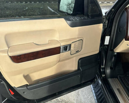 Черный Ленд Ровер Рендж Ровер, объемом двигателя 4.2 л и пробегом 270 тыс. км за 11500 $, фото 2 на Automoto.ua