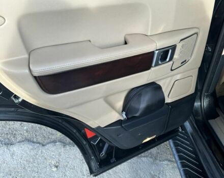 Черный Ленд Ровер Рендж Ровер, объемом двигателя 4.2 л и пробегом 260 тыс. км за 12500 $, фото 5 на Automoto.ua