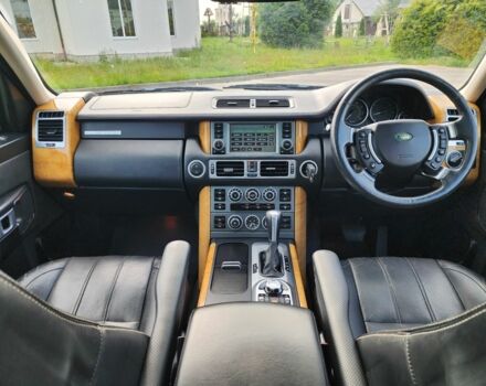 Чорний Ленд Ровер Рендж Ровер, об'ємом двигуна 0 л та пробігом 179 тис. км за 5786 $, фото 23 на Automoto.ua