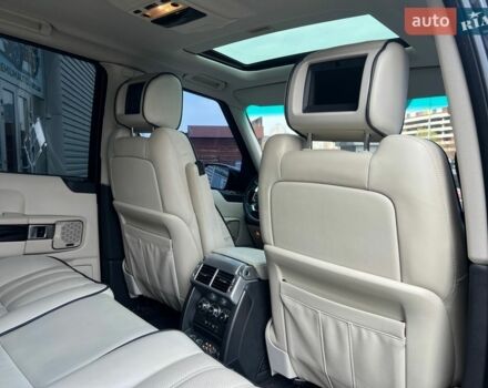 Чорний Ленд Ровер Рендж Ровер, об'ємом двигуна 5 л та пробігом 217 тис. км за 13900 $, фото 25 на Automoto.ua