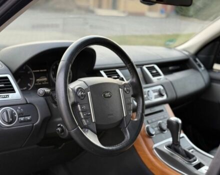 Черный Ленд Ровер Рендж Ровер, объемом двигателя 3 л и пробегом 235 тыс. км за 3400 $, фото 8 на Automoto.ua