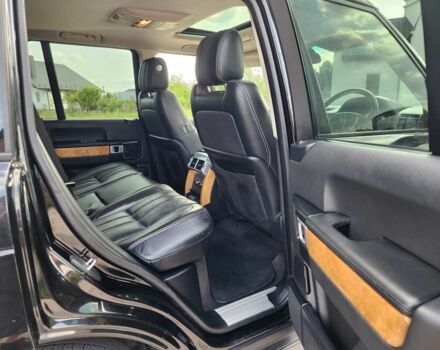 Чорний Ленд Ровер Рендж Ровер, об'ємом двигуна 0 л та пробігом 179 тис. км за 5786 $, фото 21 на Automoto.ua