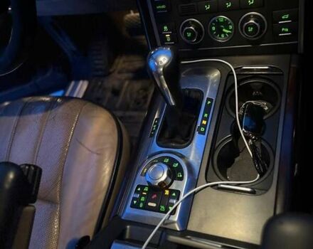 Чорний Ленд Ровер Рендж Ровер, об'ємом двигуна 5 л та пробігом 315 тис. км за 15000 $, фото 8 на Automoto.ua