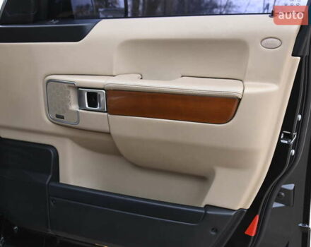 Чорний Ленд Ровер Рендж Ровер, об'ємом двигуна 3.63 л та пробігом 142 тис. км за 18800 $, фото 47 на Automoto.ua