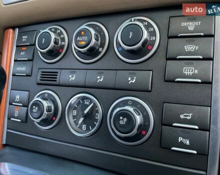 Чорний Ленд Ровер Рендж Ровер, об'ємом двигуна 3.6 л та пробігом 142 тис. км за 19655 $, фото 44 на Automoto.ua