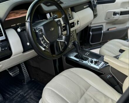 Черный Ленд Ровер Рендж Ровер, объемом двигателя 5 л и пробегом 165 тыс. км за 8500 $, фото 3 на Automoto.ua