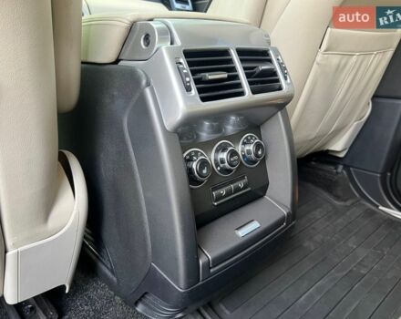 Чорний Ленд Ровер Рендж Ровер, об'ємом двигуна 5 л та пробігом 217 тис. км за 13900 $, фото 22 на Automoto.ua