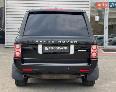 Чорний Ленд Ровер Рендж Ровер, об'ємом двигуна 5 л та пробігом 217 тис. км за 13900 $, фото 10 на Automoto.ua