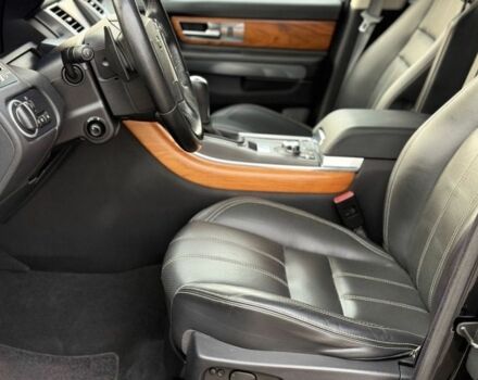 Черный Ленд Ровер Рендж Ровер, объемом двигателя 3 л и пробегом 235 тыс. км за 3400 $, фото 9 на Automoto.ua