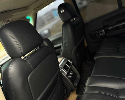 Черный Ленд Ровер Рендж Ровер, объемом двигателя 5 л и пробегом 300 тыс. км за 12600 $, фото 7 на Automoto.ua