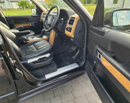 Чорний Ленд Ровер Рендж Ровер, об'ємом двигуна 0 л та пробігом 179 тис. км за 5786 $, фото 13 на Automoto.ua