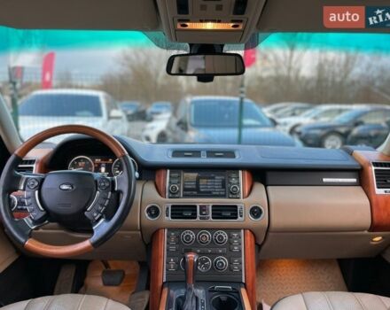 Чорний Ленд Ровер Рендж Ровер, об'ємом двигуна 3.6 л та пробігом 142 тис. км за 19655 $, фото 66 на Automoto.ua